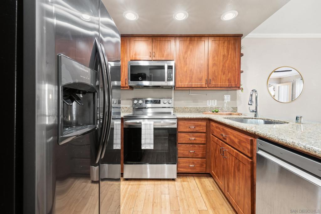 7076 Park Mesa Way 55