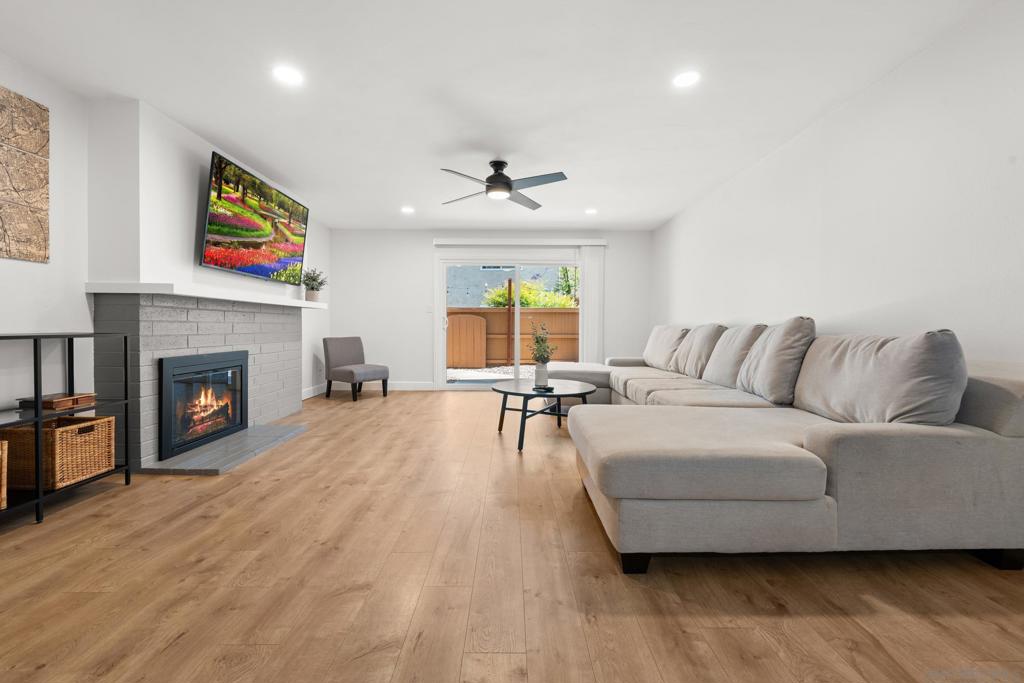 6821 Alvarado Rd 8