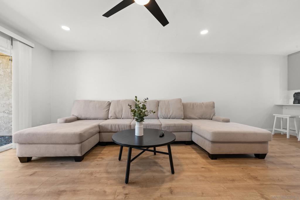 6821 Alvarado Rd 8
