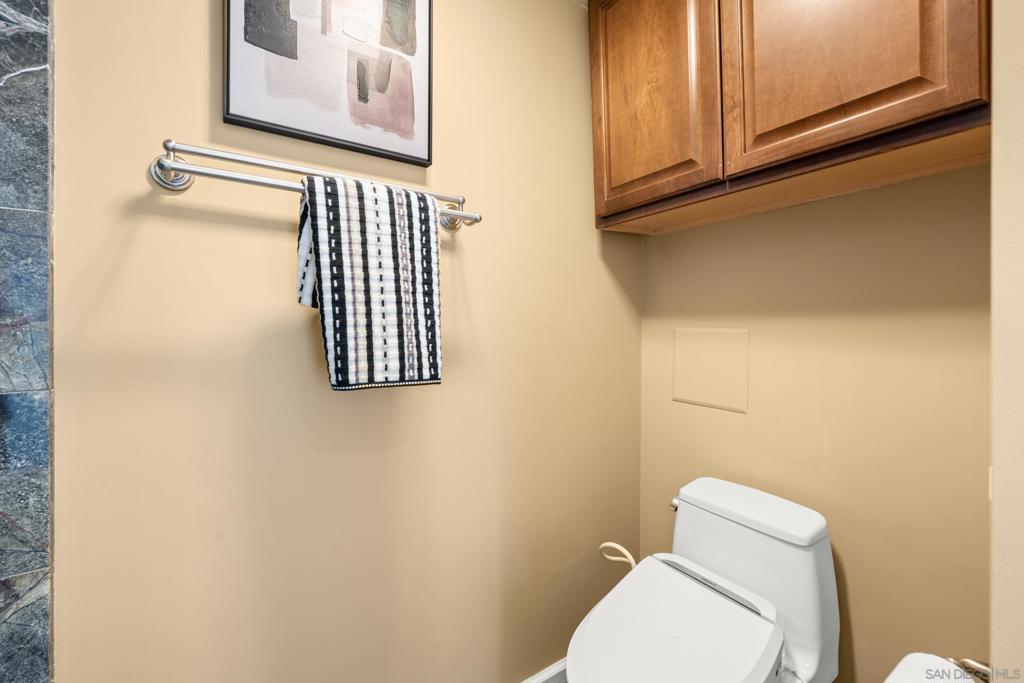 200 Harbor Dr 803