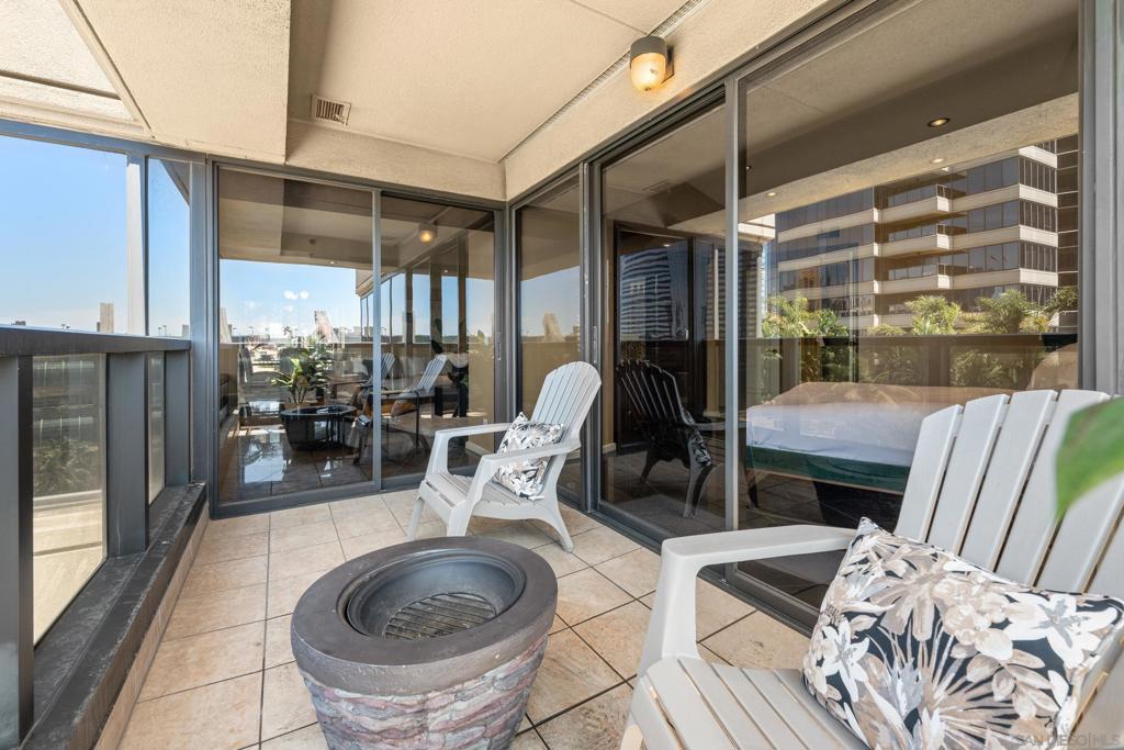 200 Harbor Dr 803