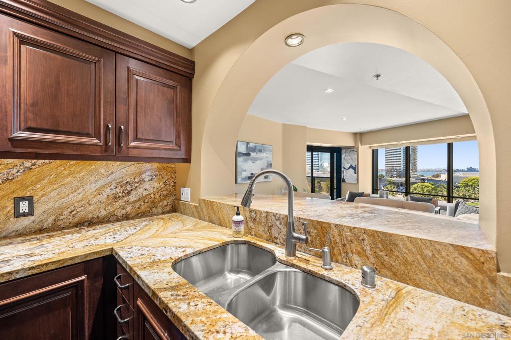 200 Harbor Dr 803