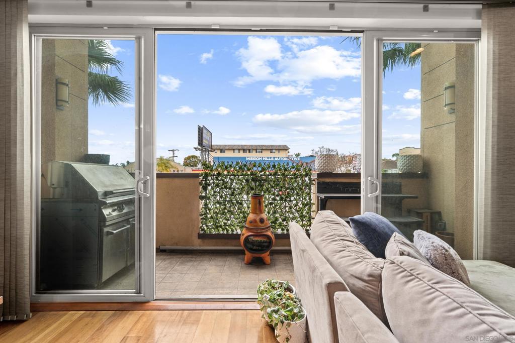 3972 Albatross St 202