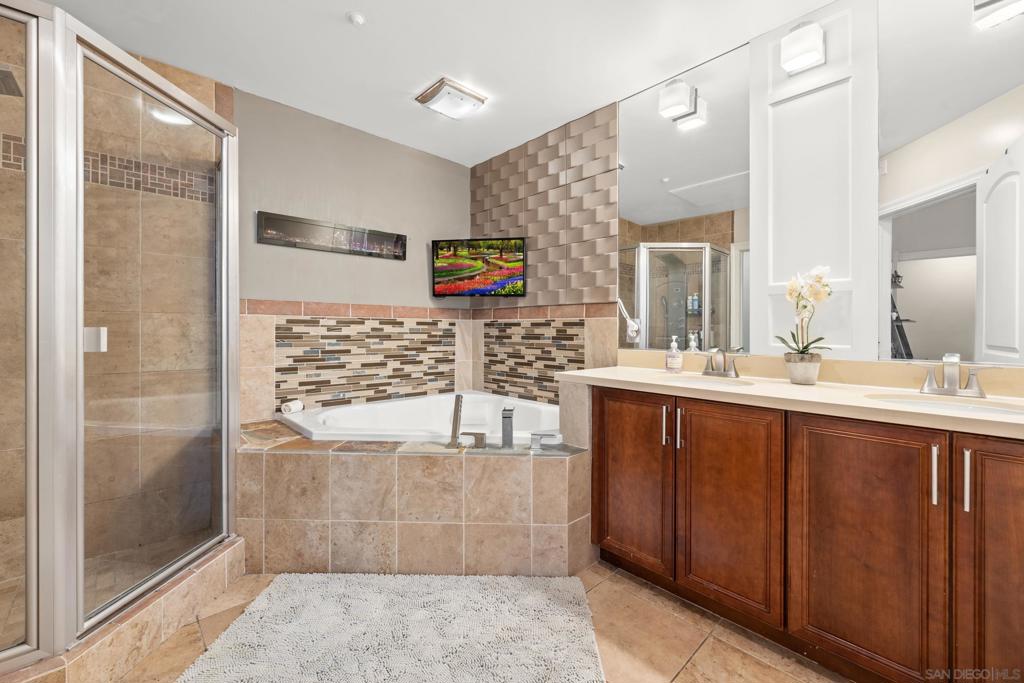 3972 Albatross St 202