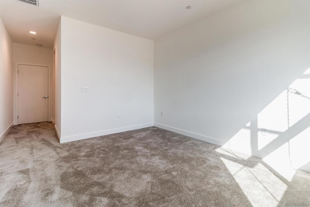 7651 University Ave 104