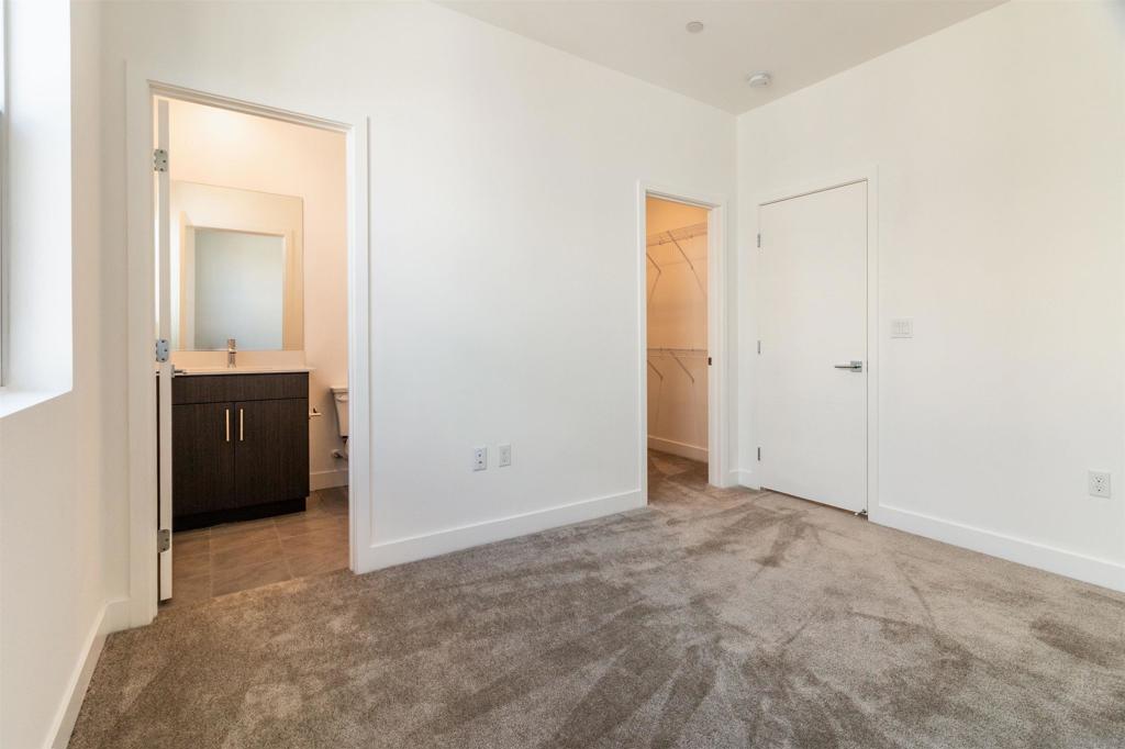 7651 University Ave 104