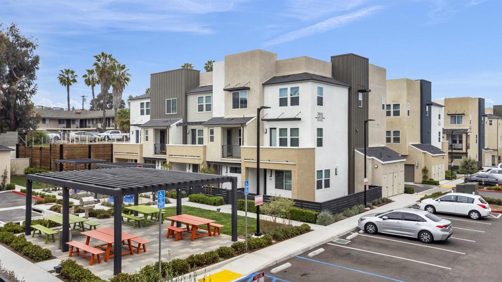 7651 University Ave 104