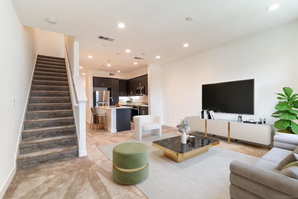 7651 University Ave 104