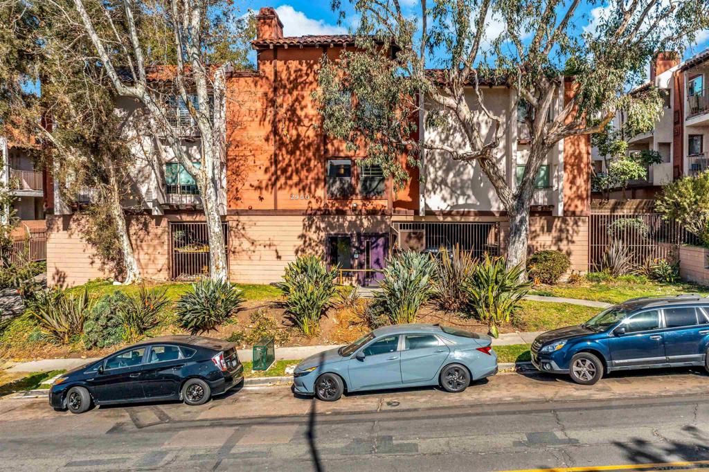 2950 Broadway 24