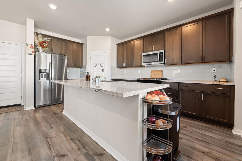 13305 Cultivate Ct