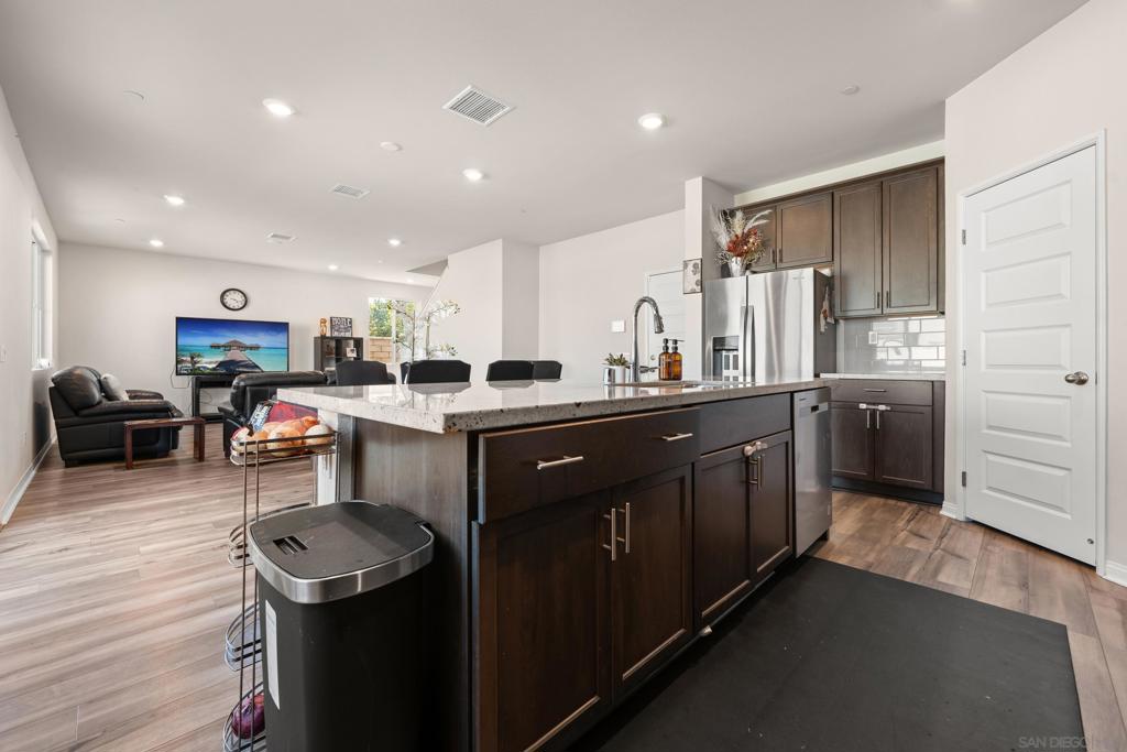 13305 Cultivate Ct