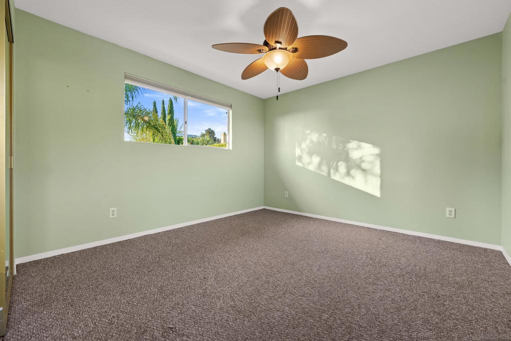 3306 Donna Dr