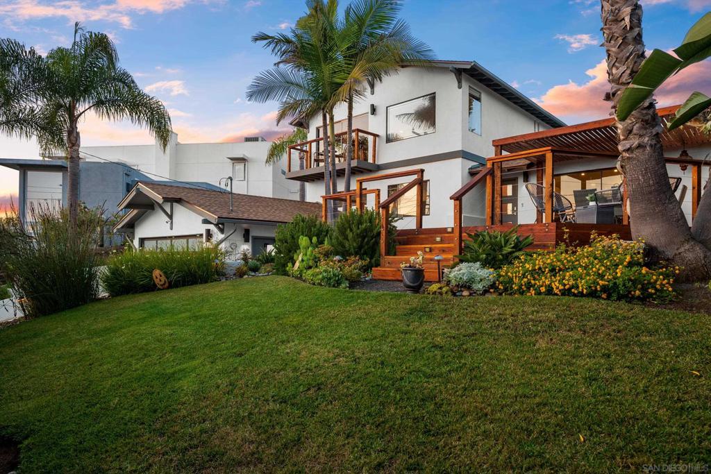 3306 Donna Dr