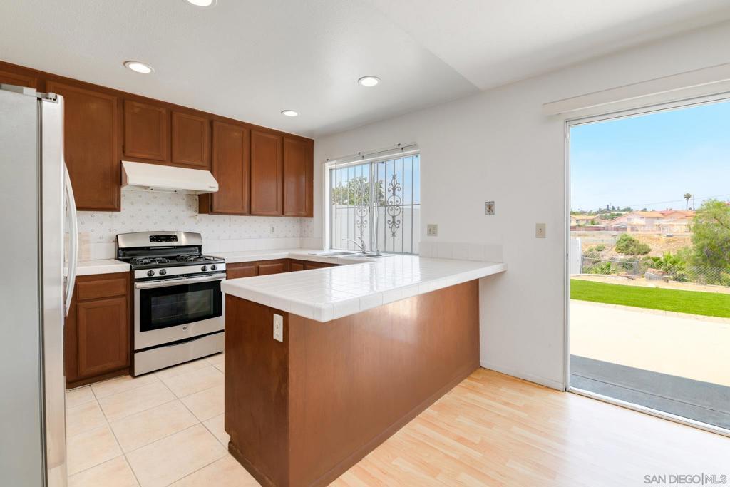 7096 Bullock Dr