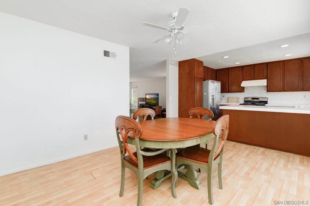 7096 Bullock Dr
