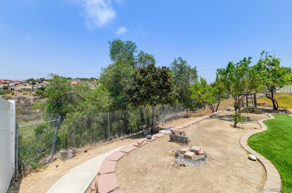 7096 Bullock Dr
