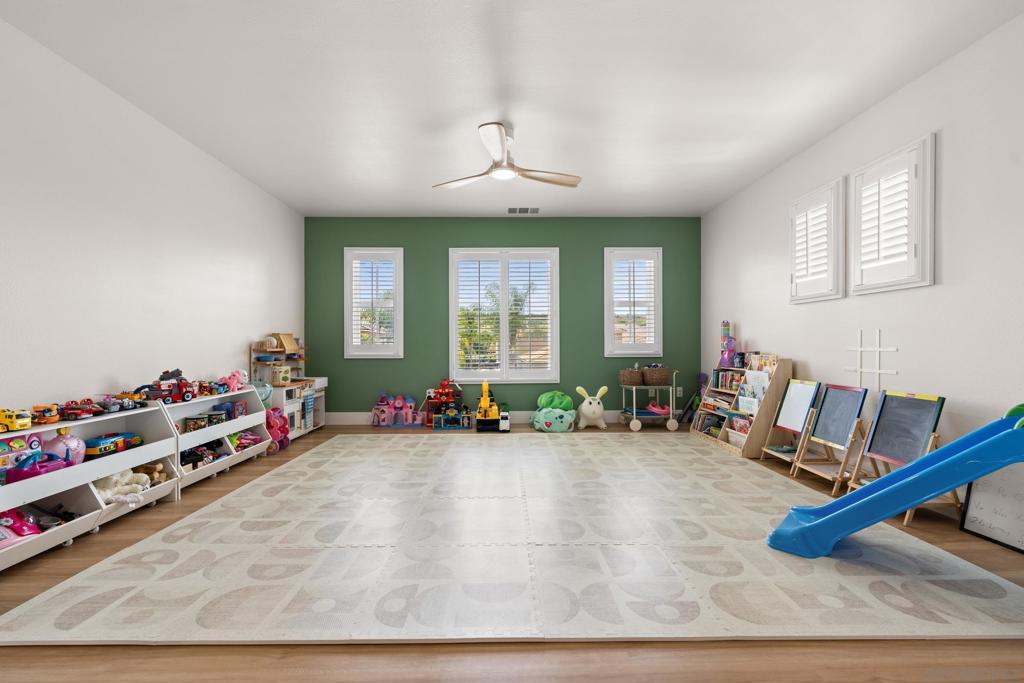 33950 Summit View Pl