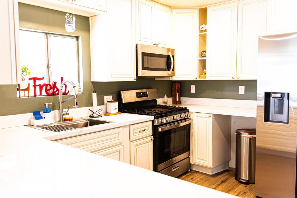 400 Greenfield Dr SPC 122