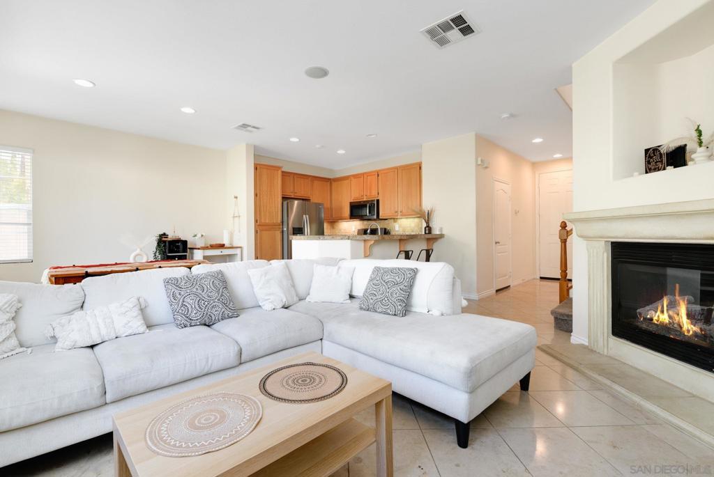 3403 Paseo De Paz Court