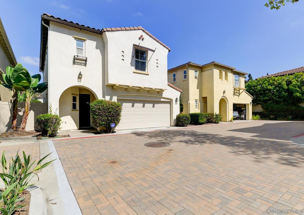 3403 Paseo De Paz Court