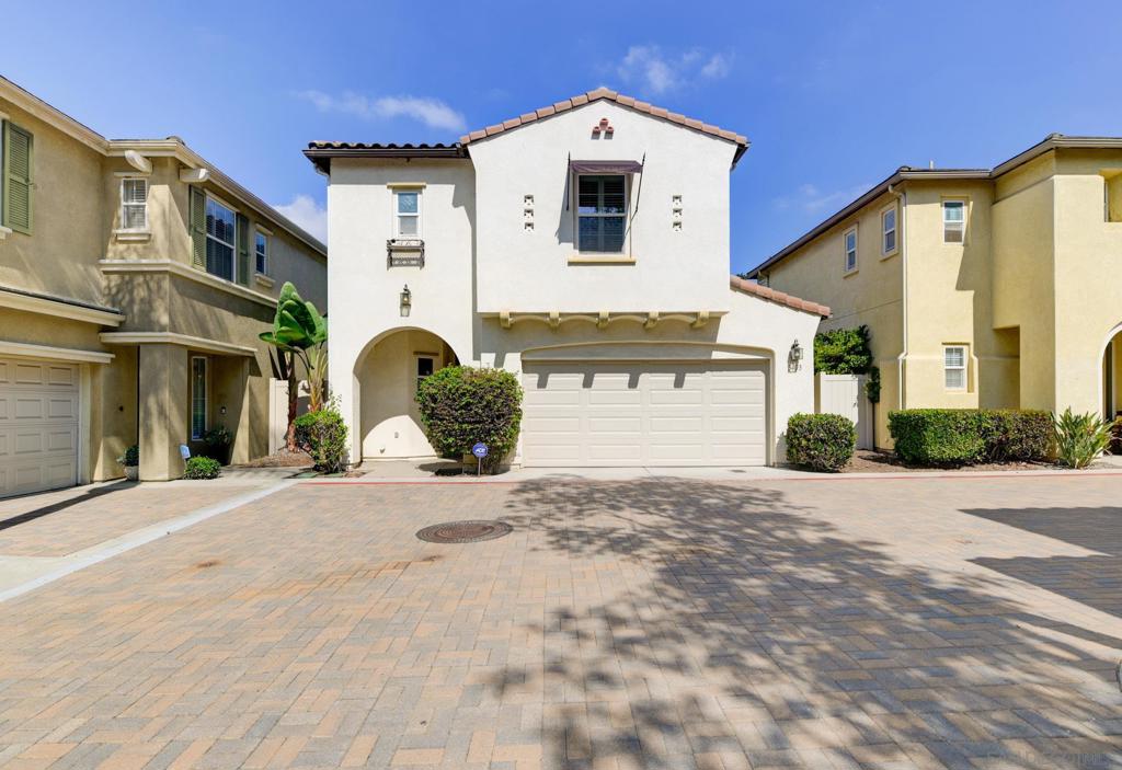 3403 Paseo De Paz Court