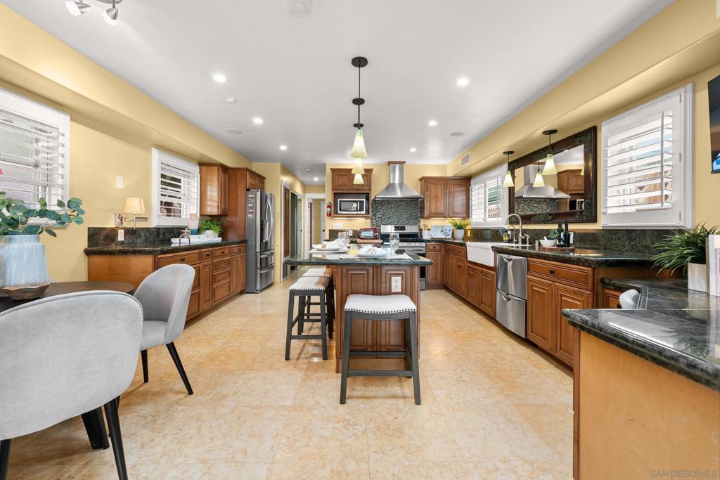 4685 Long Branch Ave