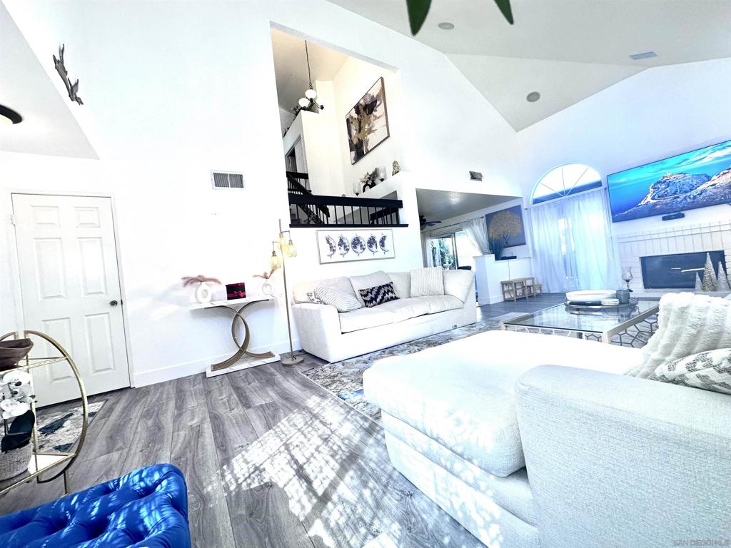 28820 Bridge Water Ln