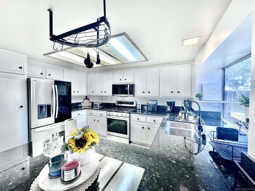 28820 Bridge Water Ln