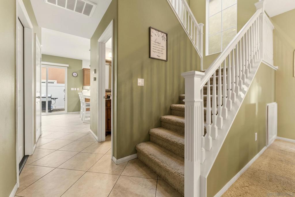 465 Ashbourne Gln
