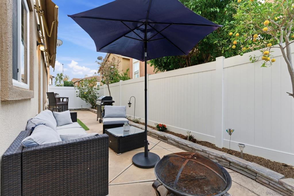 465 Ashbourne Gln