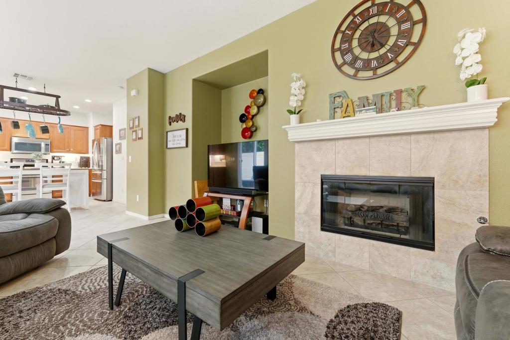 465 Ashbourne Gln