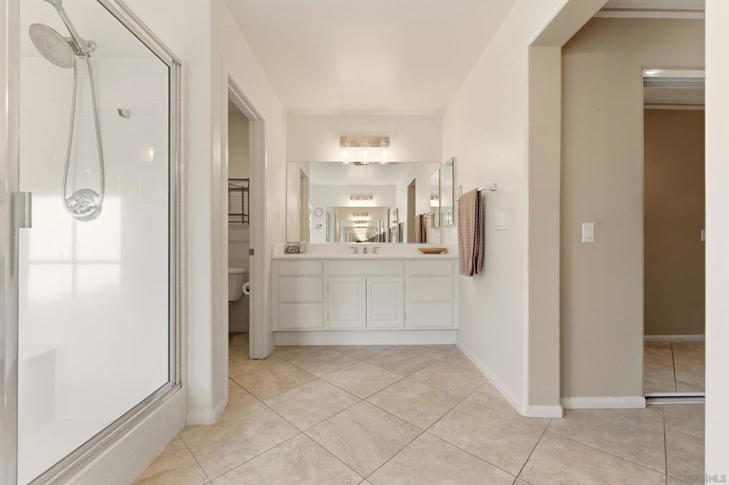 465 Ashbourne Gln