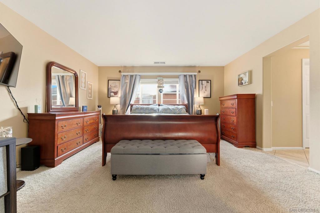 465 Ashbourne Gln