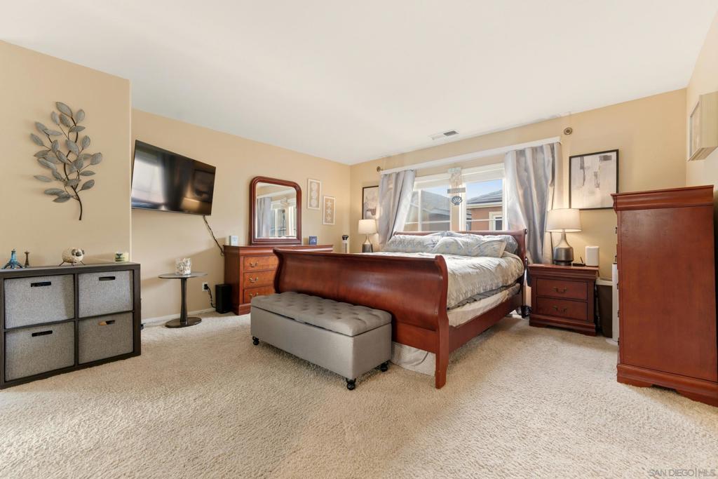465 Ashbourne Gln