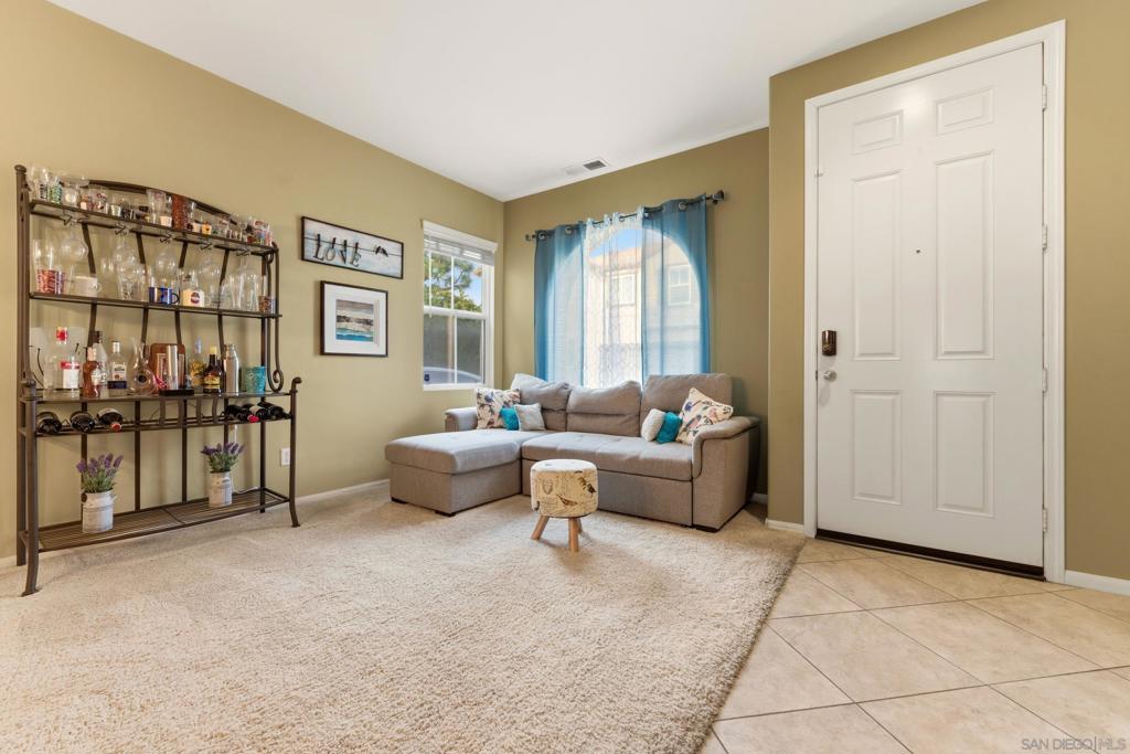 465 Ashbourne Gln