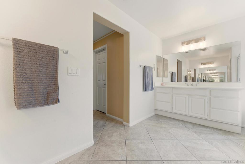 465 Ashbourne Gln