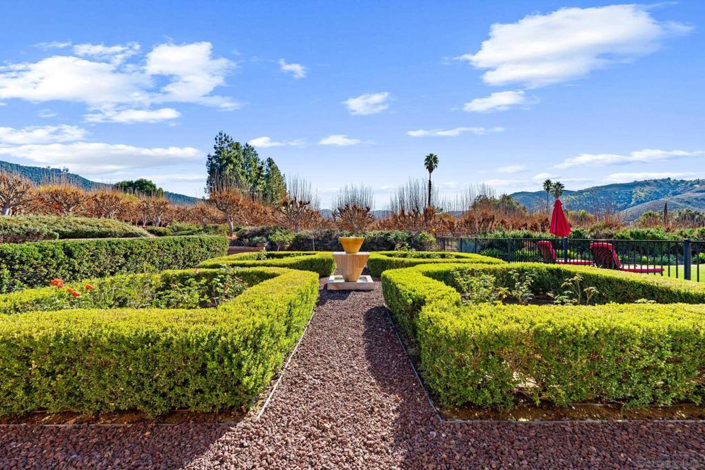 32752 Luiseno Circle Dr