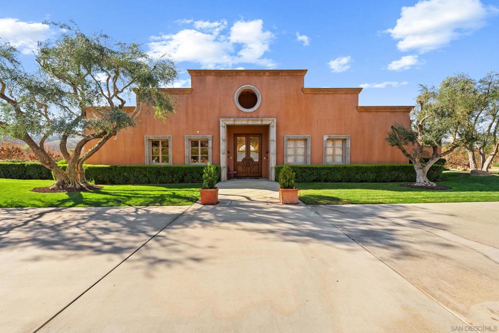 32752 Luiseno Circle Dr