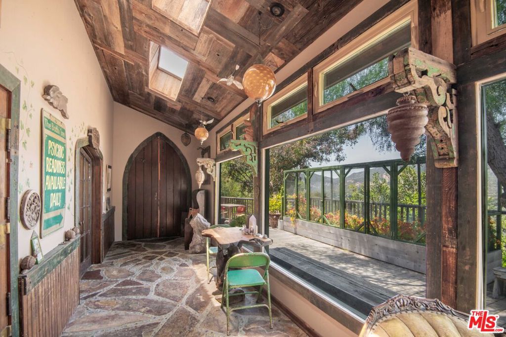 2095 Topanga Skyline Drive