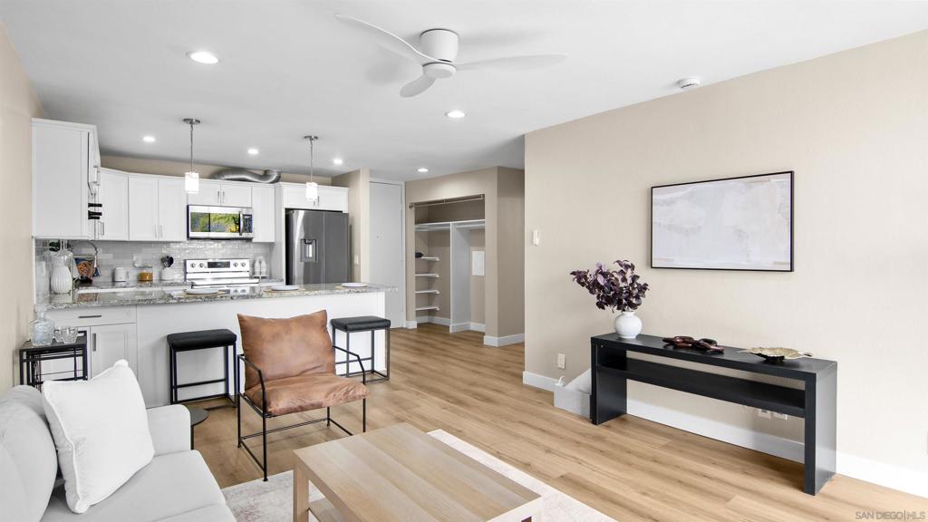 3050 Rue D'Orleans 358