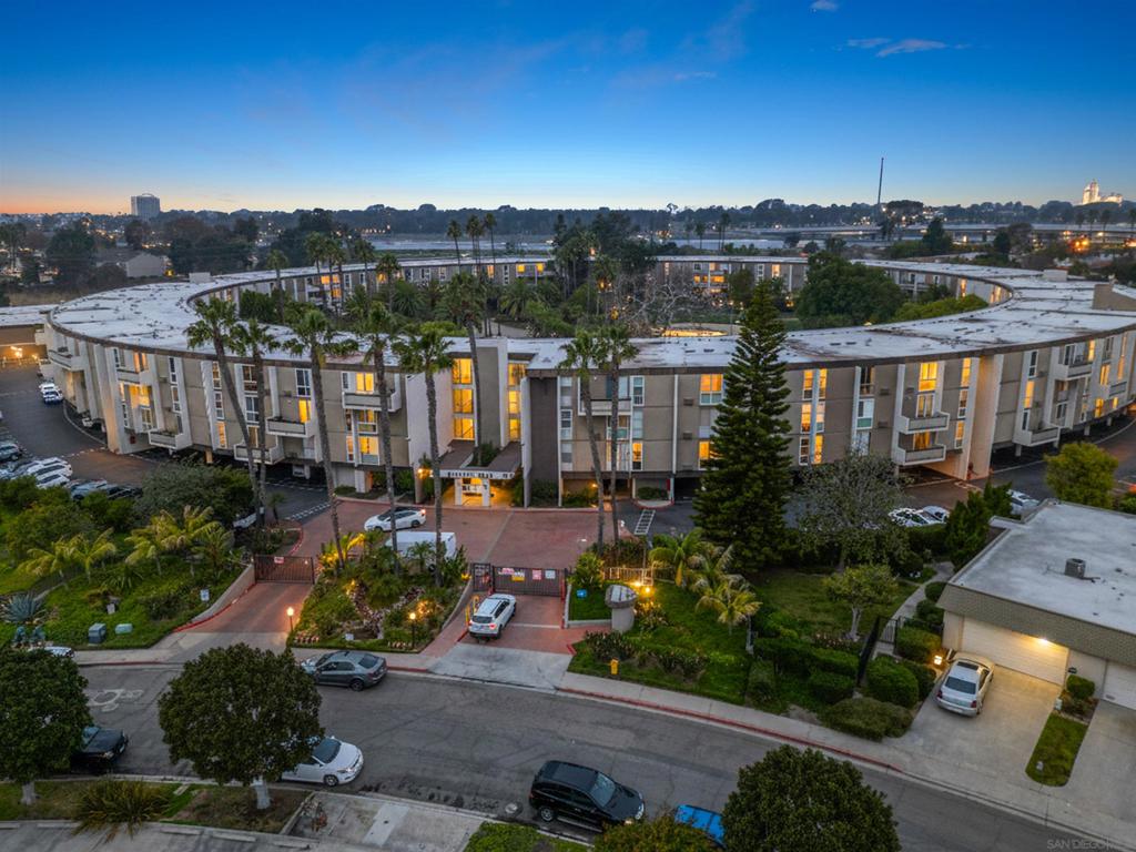 3050 Rue D'Orleans 358