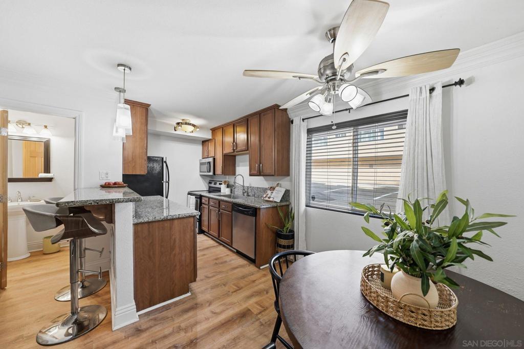 5505 Adelaide Ave 14