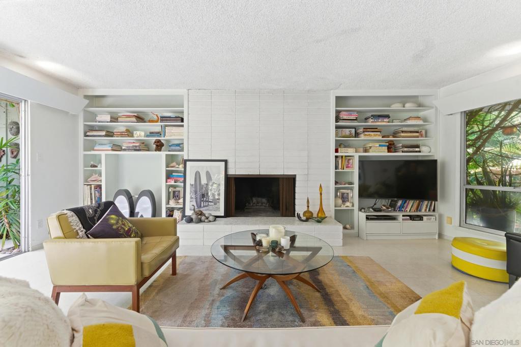 5920 La Jolla