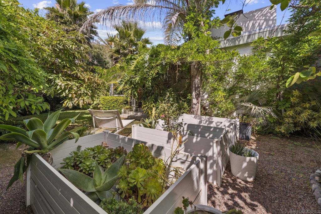 5920 La Jolla