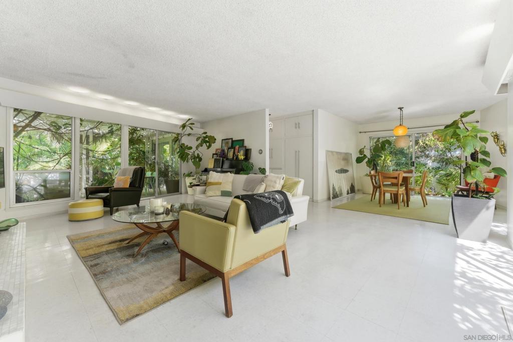 5920 La Jolla