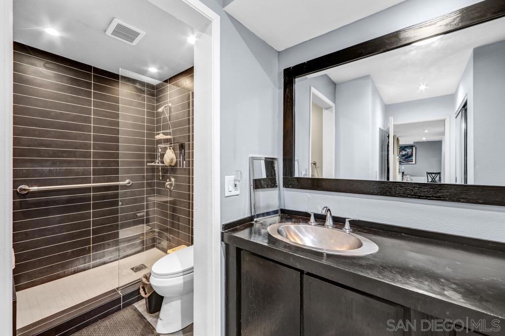 1517 E Garfield 55