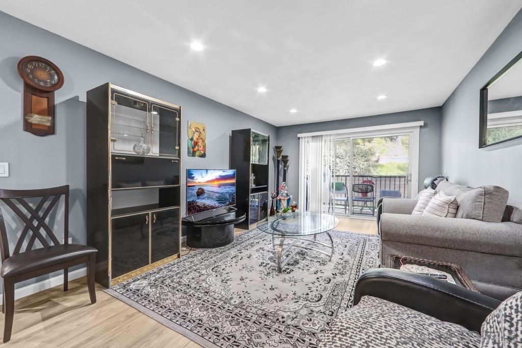 1517 E Garfield 55