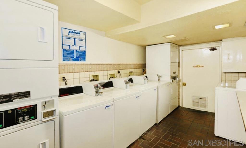 1517 E Garfield 55