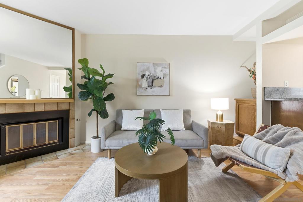1442 Essex 4