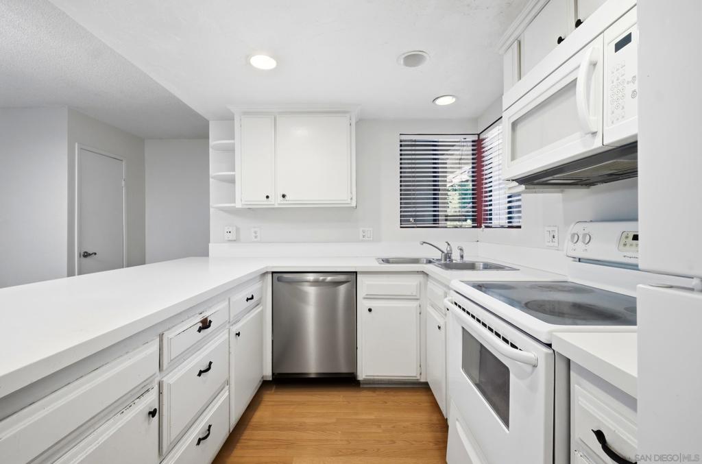 1257 E Grand Avenue #D